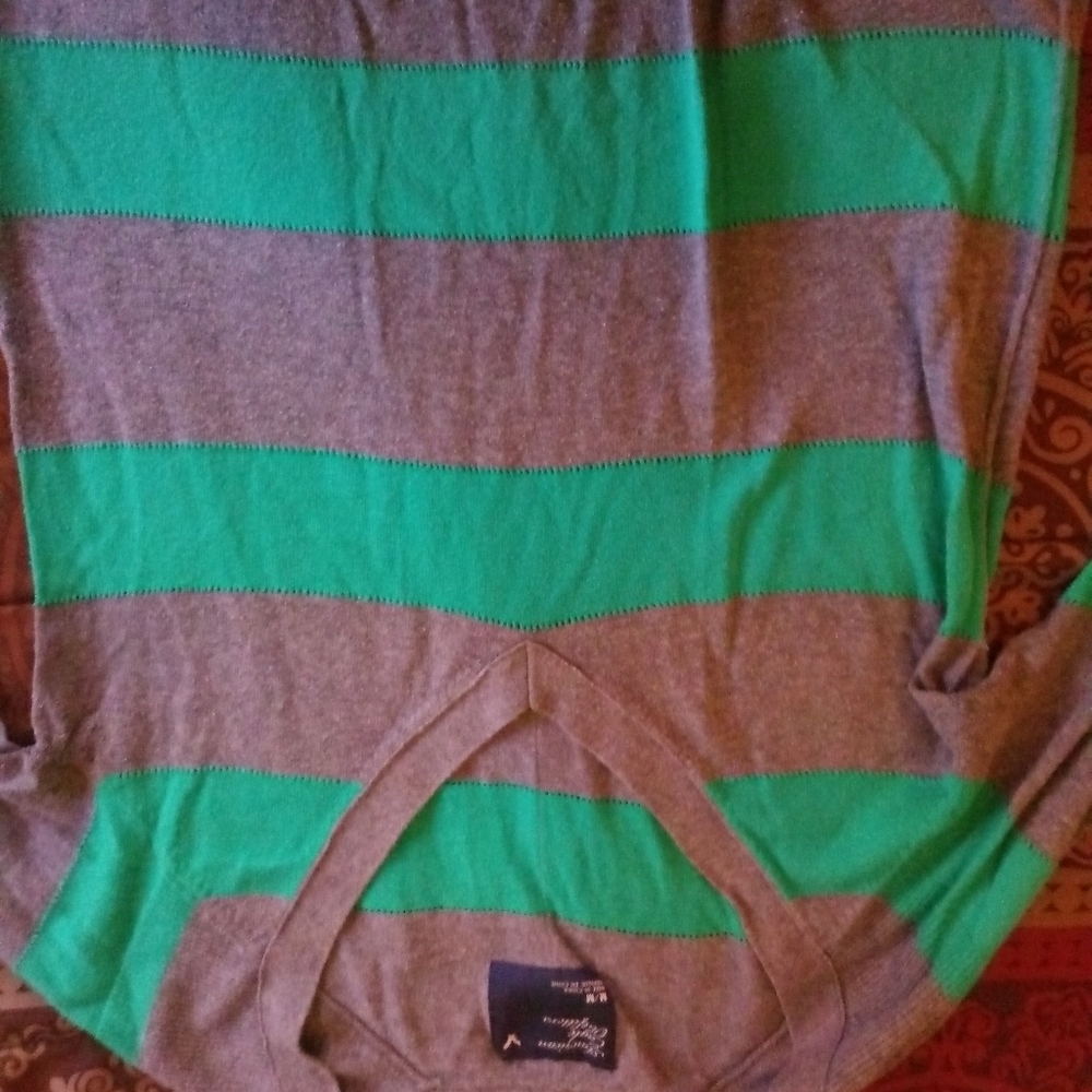 Gap shorts american eagle shirt